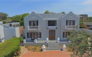 5 Bedroom House in Durbell