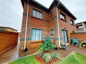 2 Bed Townhouse in Andeon AH