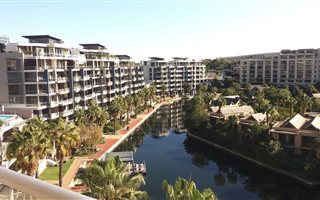 2 Bedroom Apartment in Waterfront