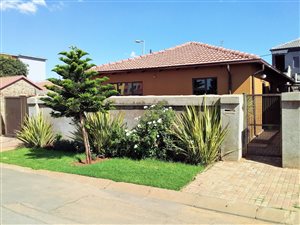 3 Bed House in Dobsonville