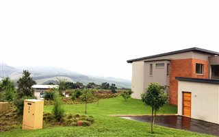 3 Bedroom Apartment in Victoria Country Club Estate
