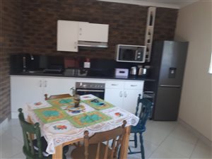 1 Bed House in Wendywood