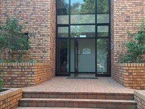 812 m² Commercial space in Bryanston