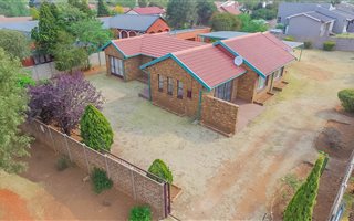 3 Bedroom House in Mayberry Park