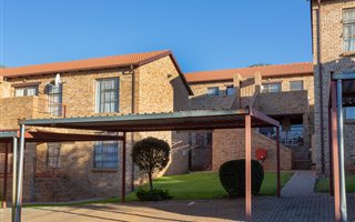 2 Bedroom Apartment in Amorosa