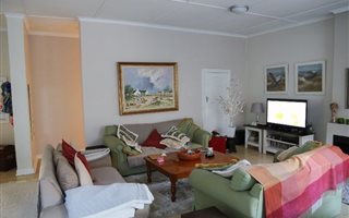 3 Bedroom House in Claremont