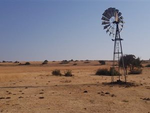 257 ha Land available in Theunissen