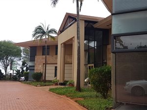 472 m² Office Space in La Lucia