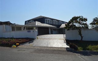 6 Bedroom House in Ocean View