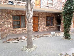 2 Bedroom Apartment in Scheepers Heights