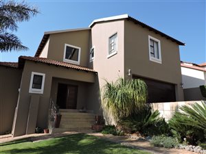 4 Bed House in Pinehaven