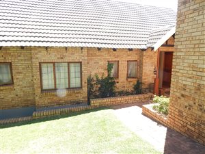 3 Bedroom House in Monument