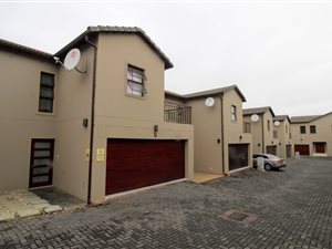 3 Bed Duplex in Abbotsford