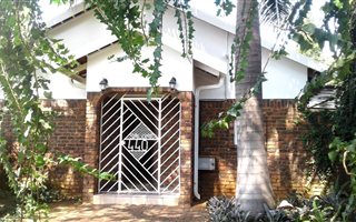 3 Bedroom House in Dorandia