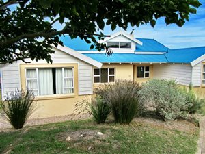 4 Bed Townhouse in Pinnacle Point Golf Estate