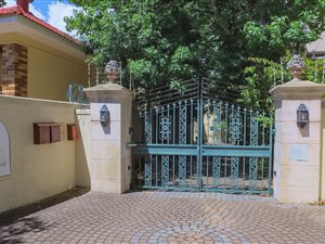 2 Bed Townhouse in Kenilworth Upper