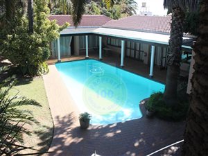 1200 m² Commercial space in Honeydew