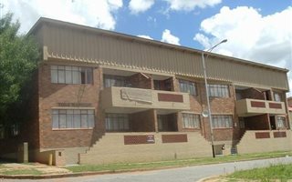 2 Bedroom Flat in Wentworth Park
