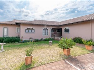 2 Bed Townhouse in Le Domaine