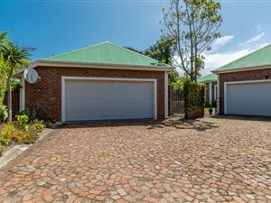 3 Bed House in Heather Park
