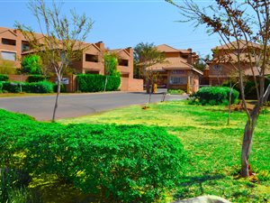 2 Bed Apartment in Hazeldean (Silverlakes Surroundings)