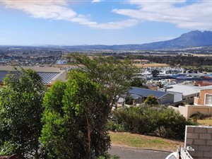 504 m² Land available in Mountainside
