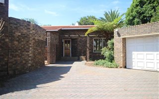 4 Bedroom House in Halfway Gardens