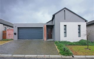3 Bedroom Townhouse in Kuilsriver