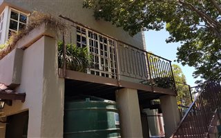 Studio apartment in Johannesburg North
