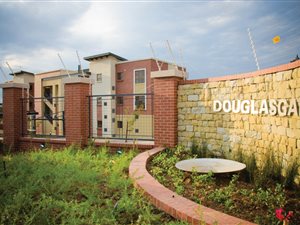 2 Bed Apartment in Douglasdale