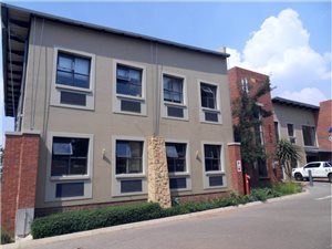 110 m² Office Space in Meyersdal