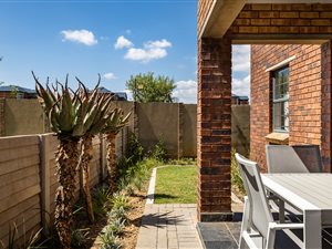 2 Bed Apartment in Eikenhof