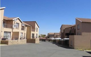 3 Bedroom Apartment in Vorna Valley