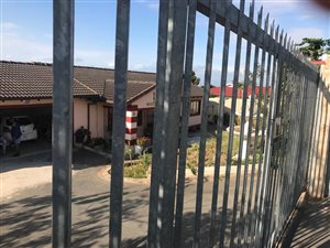 3 Bed House in Wyebank