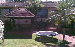 3 Bedroom Simplex in St Michaels on Sea