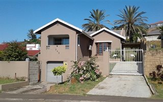 3 Bedroom House in Westbrook