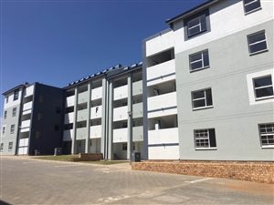2 Bed Apartment in Dainfern
