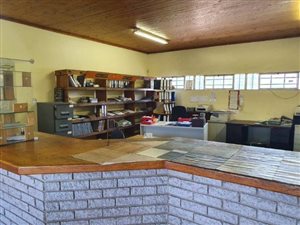1800 m² Industrial space in New Germany