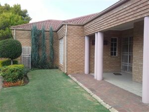 3 Bed Townhouse in Three Rivers