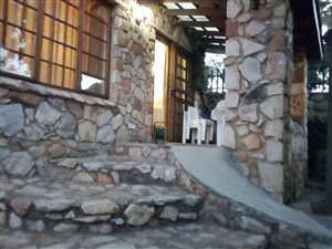 2 Bed House in Quellerina