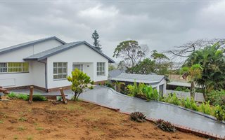 4 Bedroom House in Athlone Park