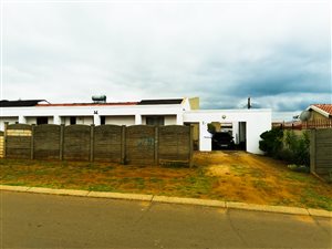 3 Bed House in Lenasia