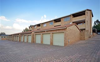 2 Bedroom Apartment in Sundowner