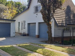 3 Bed House in Maroelana