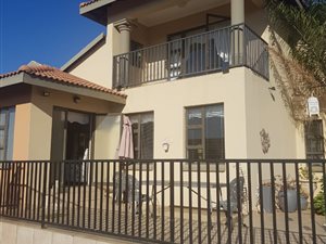 3 Bed Townhouse in Doringkruin