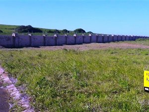 625 m² Land available in Tongaat Beach