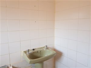 3 Bed Simplex in Sparks