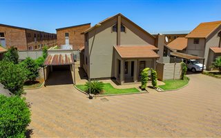 3 Bedroom Apartment in Vanderbijlpark SE