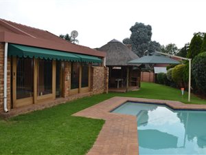 3 Bed House in Highway Gardens