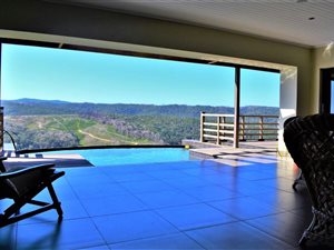 4 Bed House in Pezula Private Estate